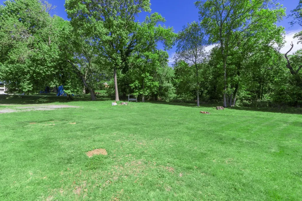 49 Hawkins Road Stony Brook NY 11790
