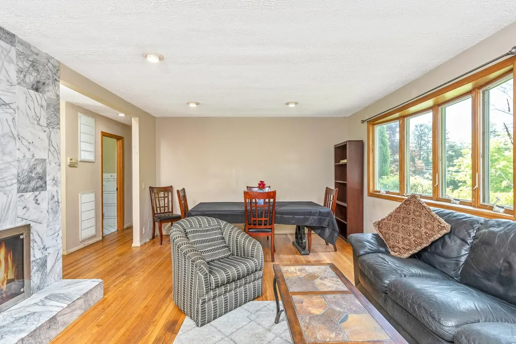 49 Hawkins Road Stony Brook NY 11790