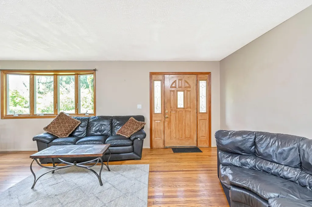 49 Hawkins Road Stony Brook NY 11790