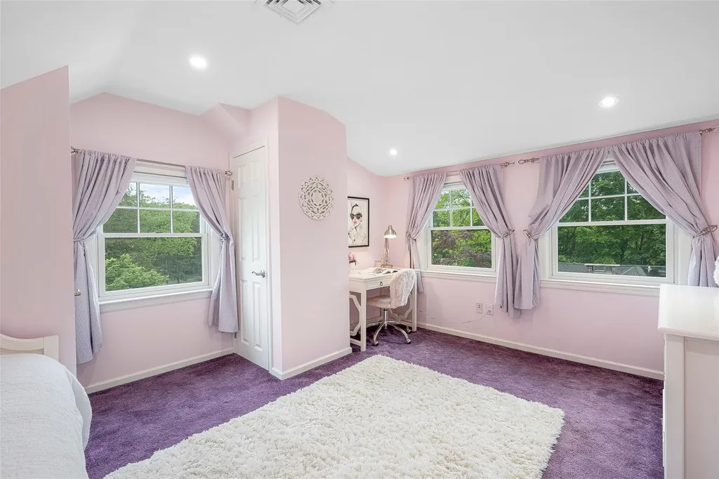 3 Briar Close Road Larchmont NY 10538