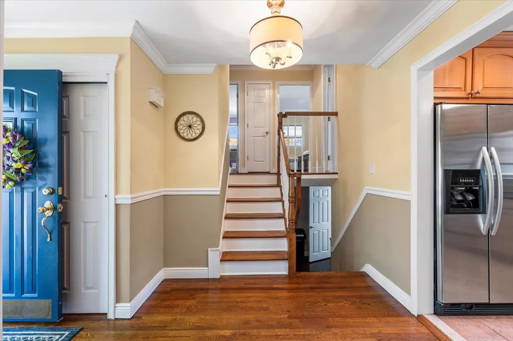 2 Manor Drive Bethpage NY 11714