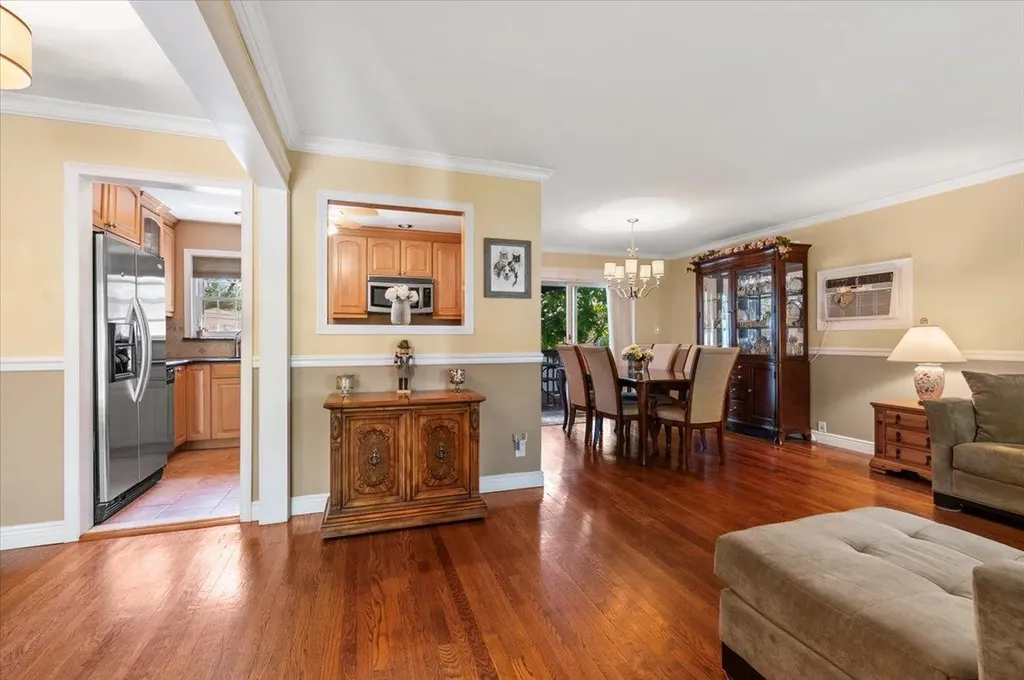 2 Manor Drive Bethpage NY 11714