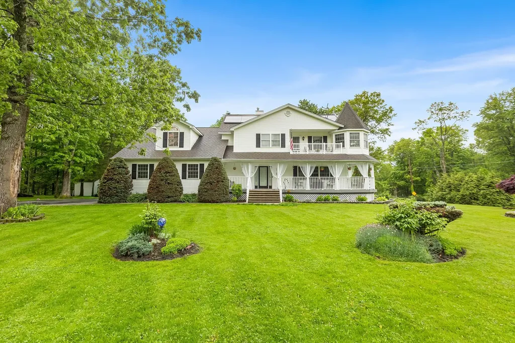 6 Sloan Court Wallkill NY 12589