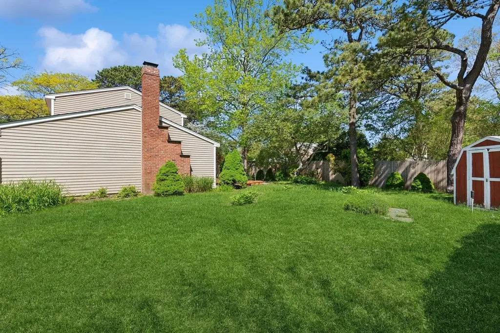 291 E Woodside Avenue East Patchogue NY 11772