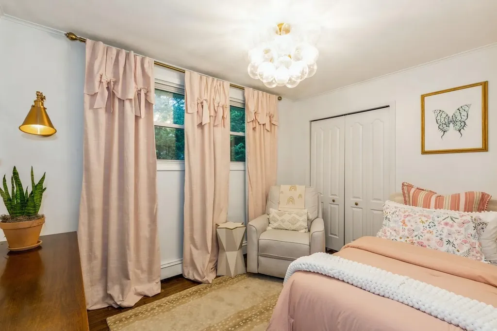 221 Schoenfeld Boulevard Patchogue NY 11772