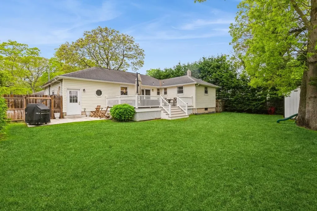 221 Schoenfeld Boulevard Patchogue NY 11772