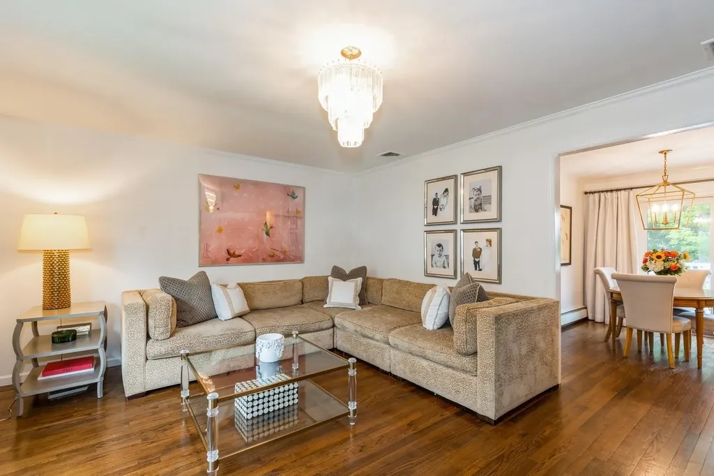 221 Schoenfeld Boulevard Patchogue NY 11772