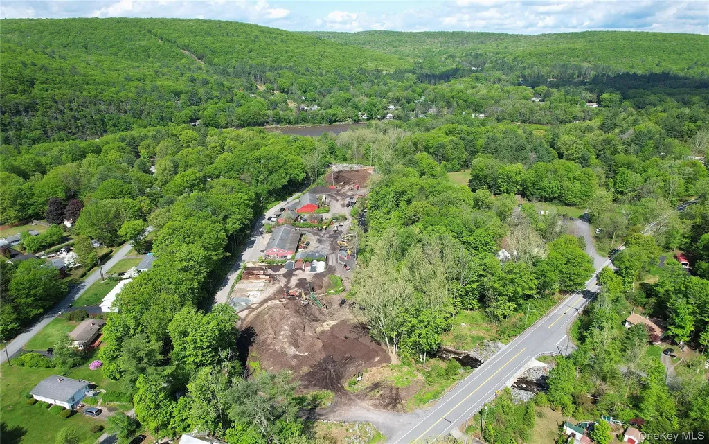 26 Hook Road Sparrowbush NY 12780