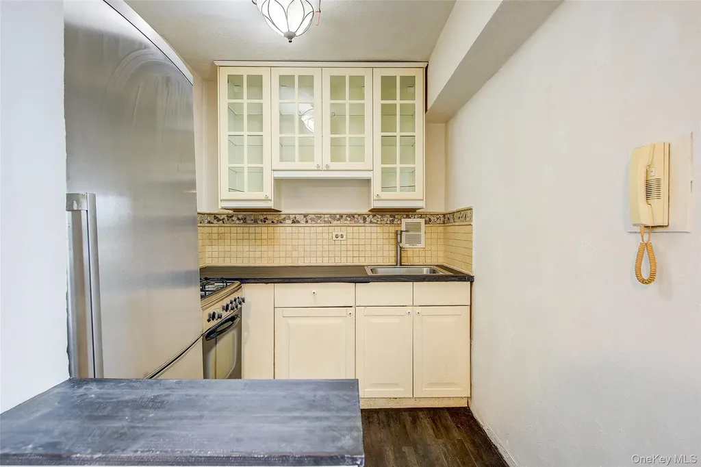 3901 Nostrand Avenue Brooklyn NY 11235