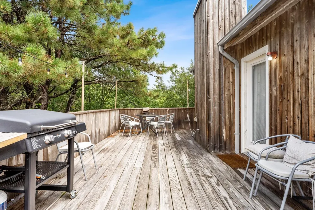 1806 County Road 39 Southampton NY 11968