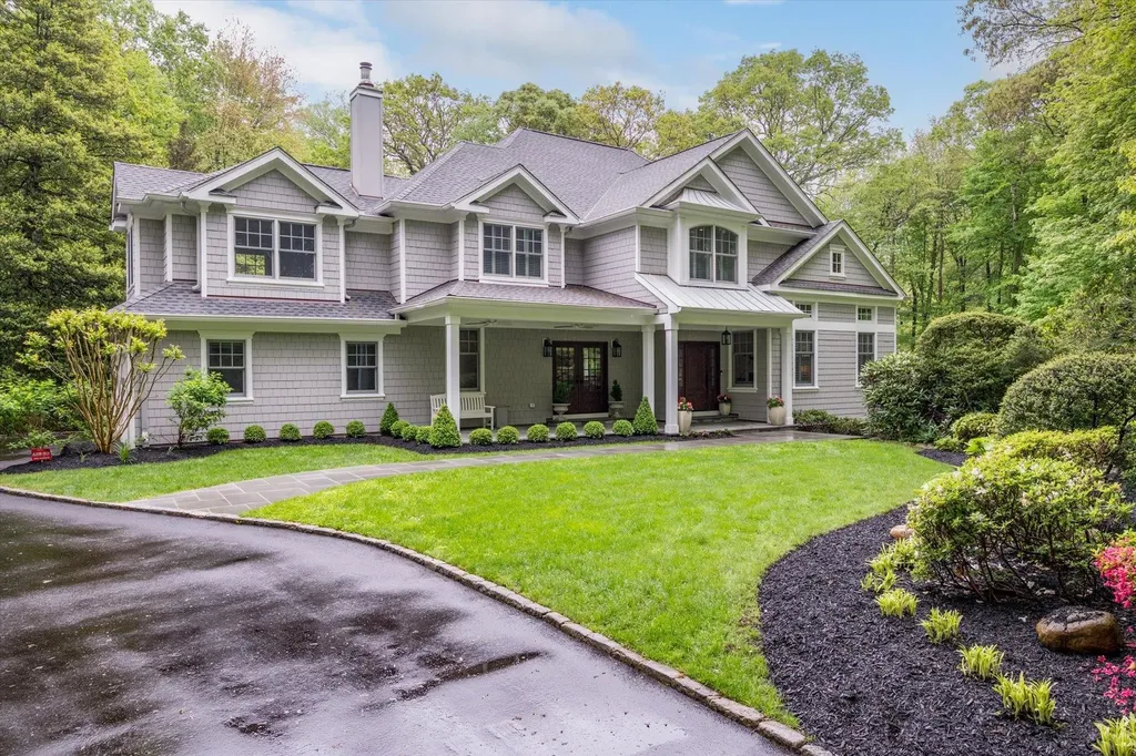 84 Saw Mill Road Cold Spring Harbor NY 11724