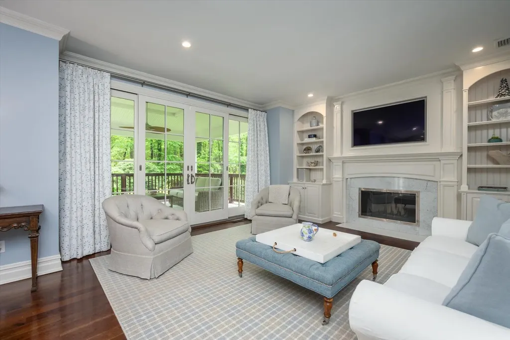 84 Saw Mill Road Cold Spring Harbor NY 11724