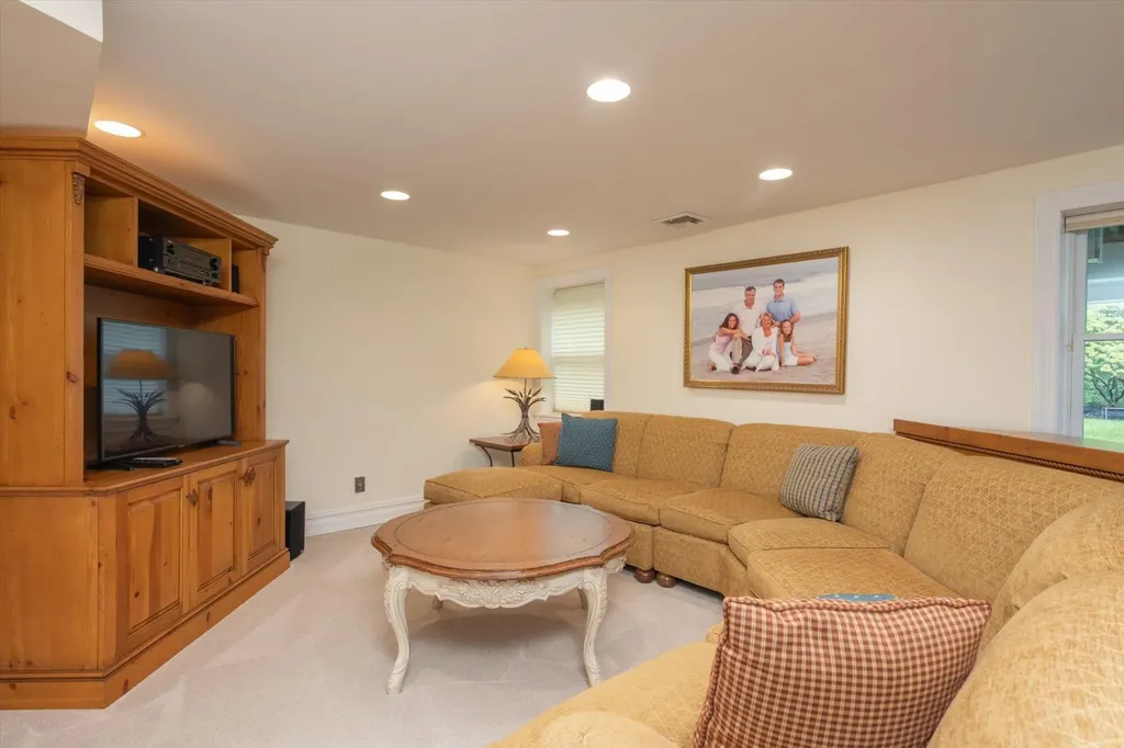 84 Saw Mill Road Cold Spring Harbor NY 11724