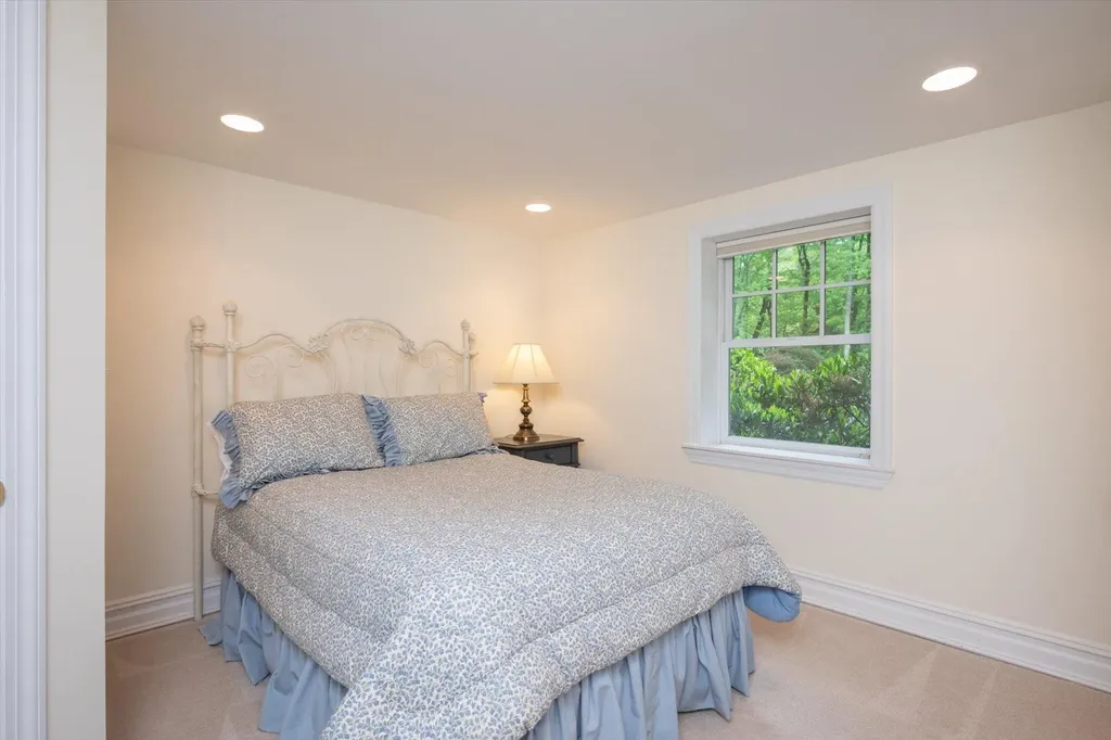 84 Saw Mill Road Cold Spring Harbor NY 11724