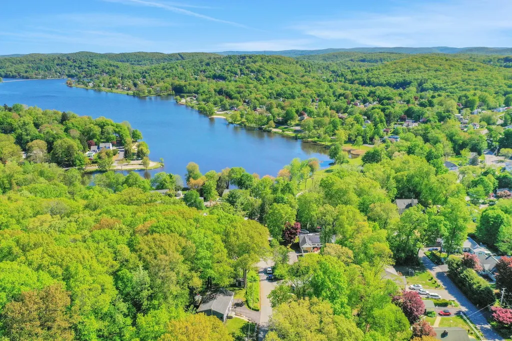 8 Copake Falls Road Carmel NY 10512
