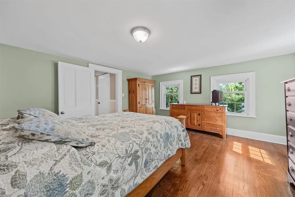 70 Willow Lane New Windsor NY 12553