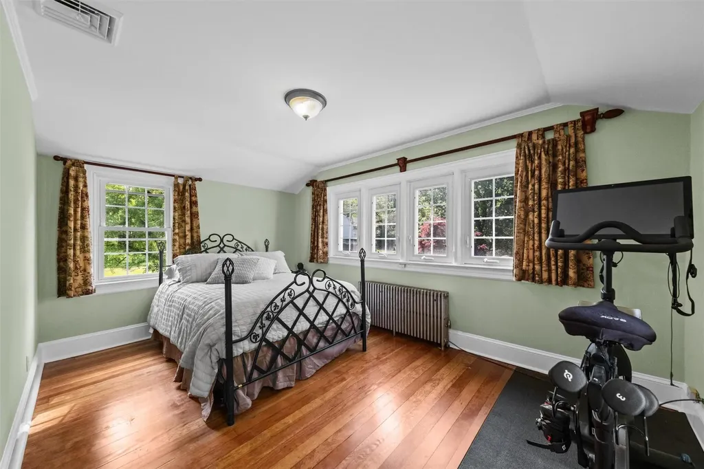 70 Willow Lane New Windsor NY 12553