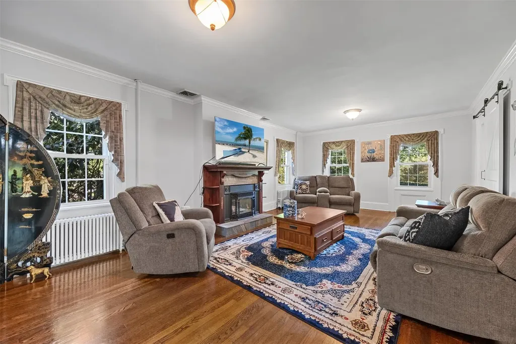 70 Willow Lane New Windsor NY 12553