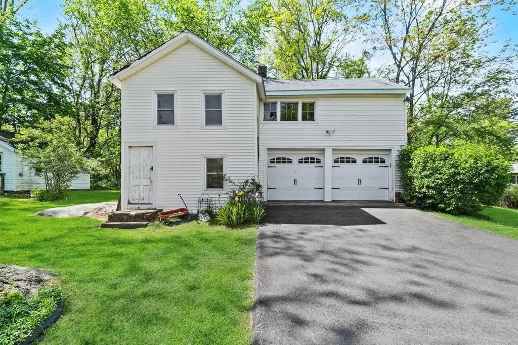 70 Willow Lane New Windsor NY 12553