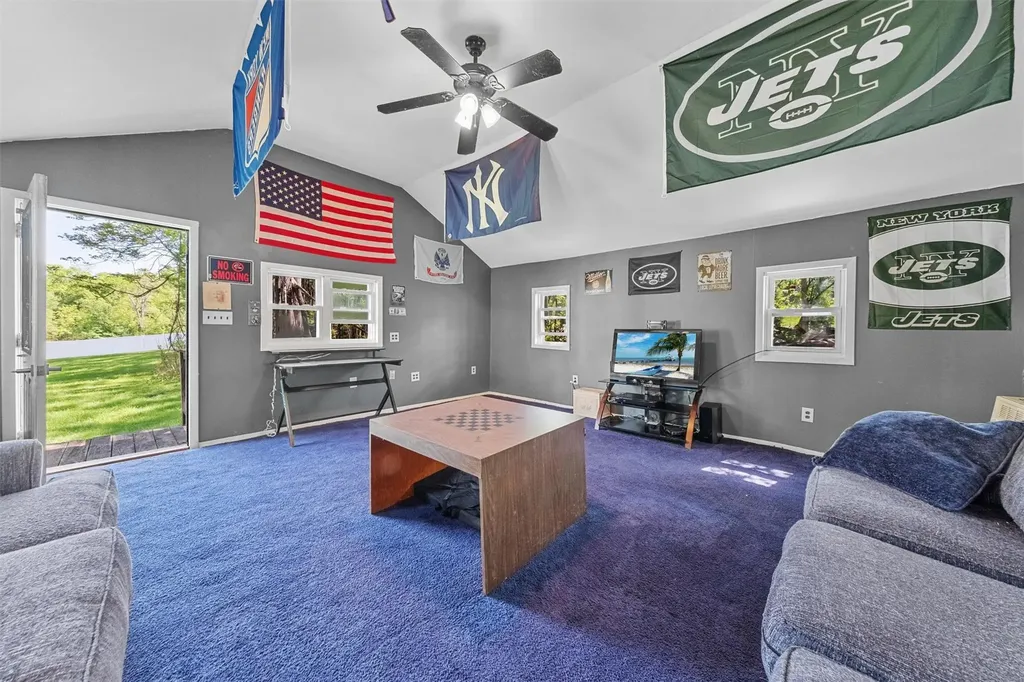 70 Willow Lane New Windsor NY 12553