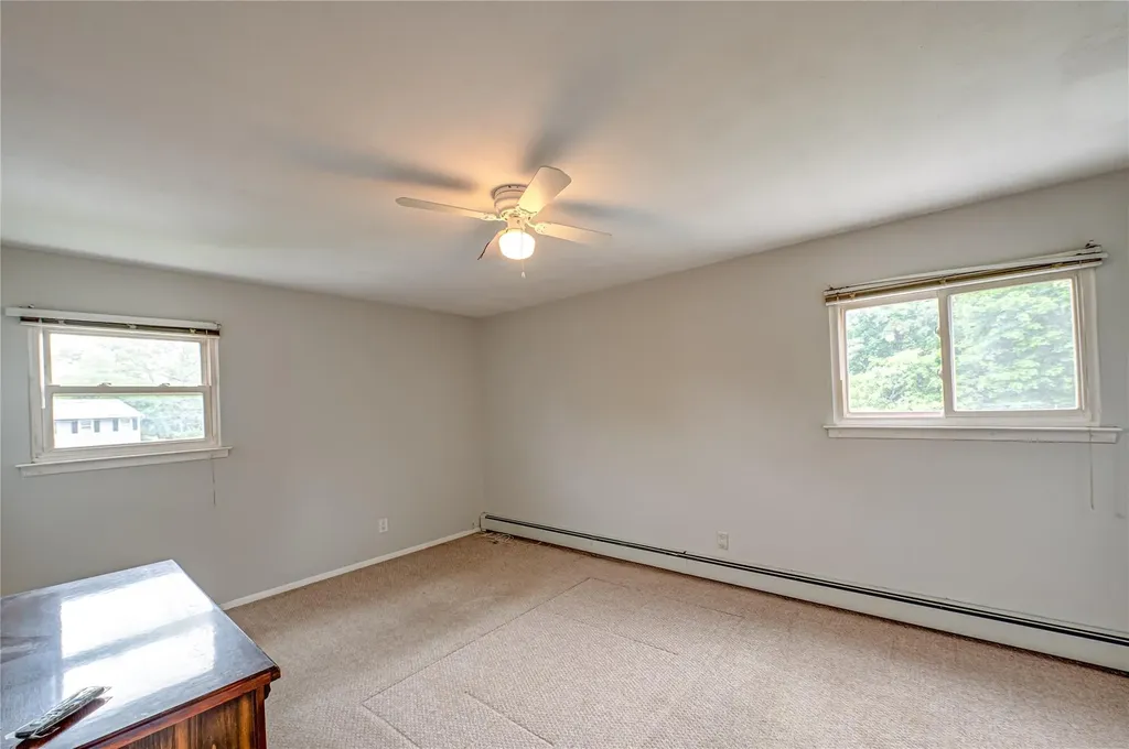 11 Dartmouth Drive Deer Park NY 11729