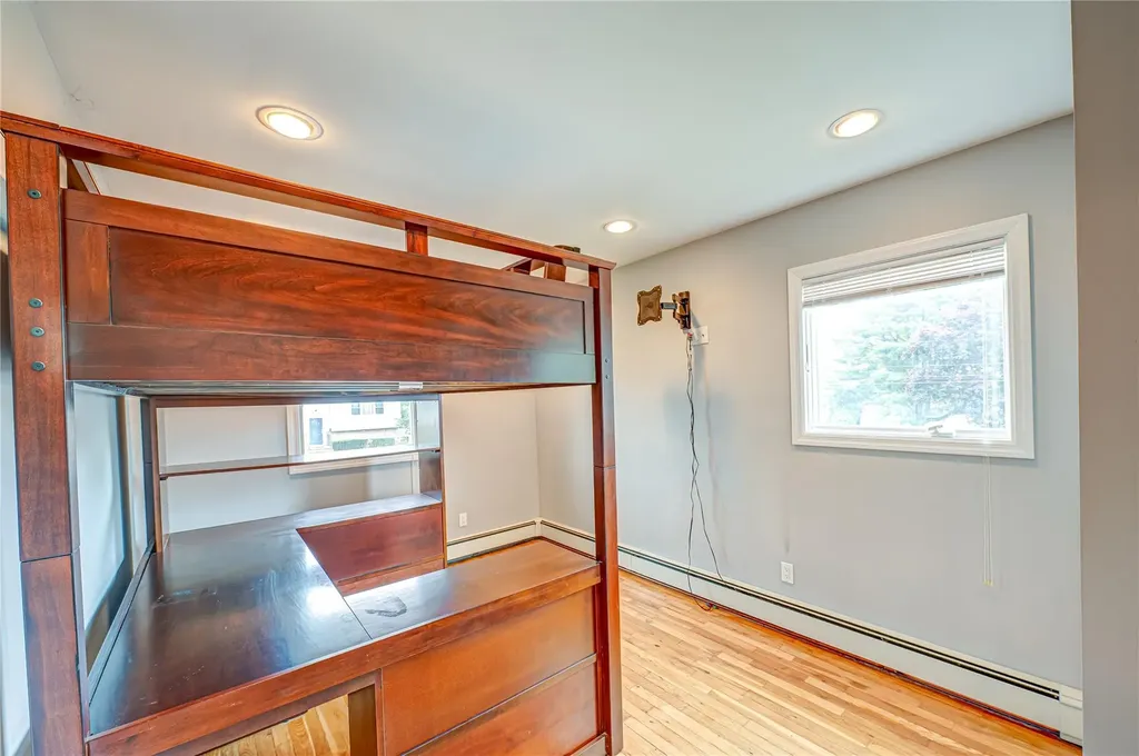 11 Dartmouth Drive Deer Park NY 11729