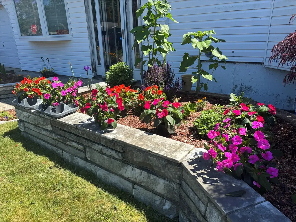 11 Dartmouth Drive Deer Park NY 11729