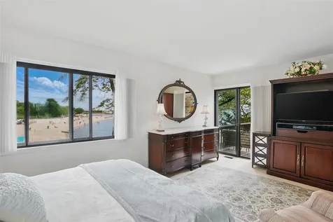 16 Waters Edge Rye NY 10580