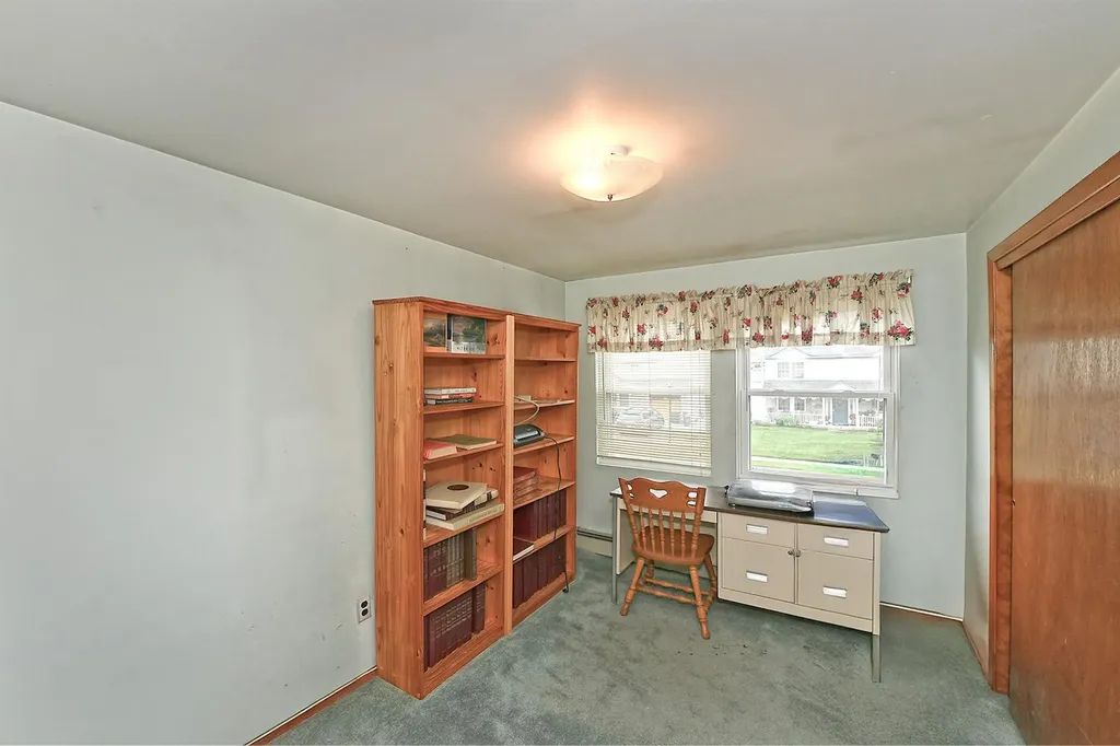 152 Haven Lane Levittown NY 11756