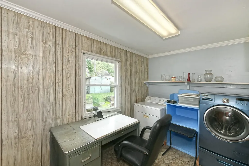 152 Haven Lane Levittown NY 11756