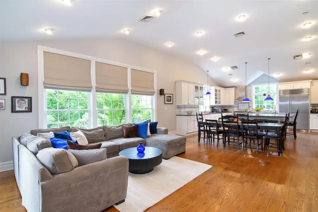 953 Peace Street Pelham NY 10803