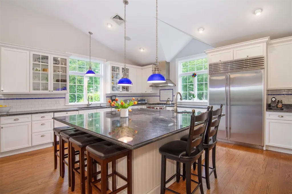 953 Peace Street Pelham NY 10803