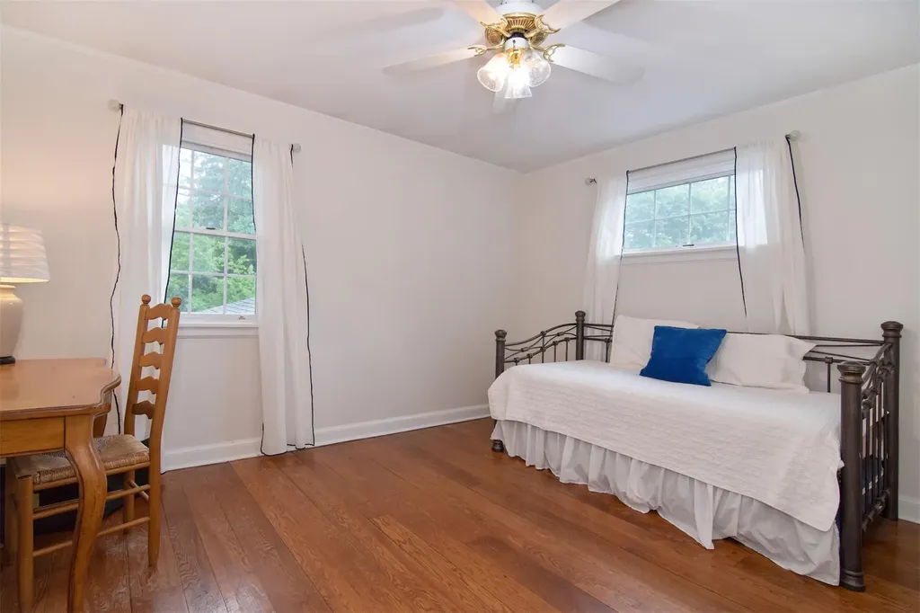 953 Peace Street Pelham NY 10803