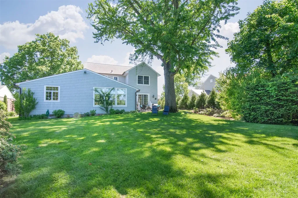 953 Peace Street Pelham NY 10803