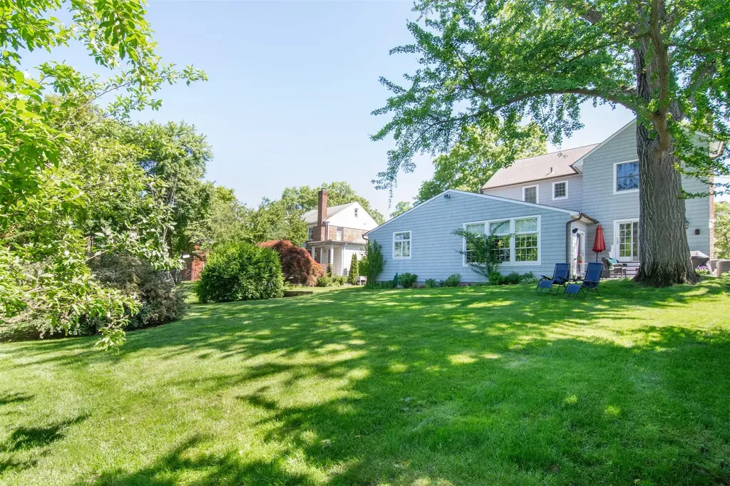 953 Peace Street Pelham NY 10803