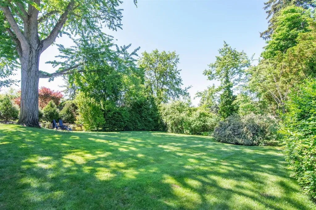 953 Peace Street Pelham NY 10803