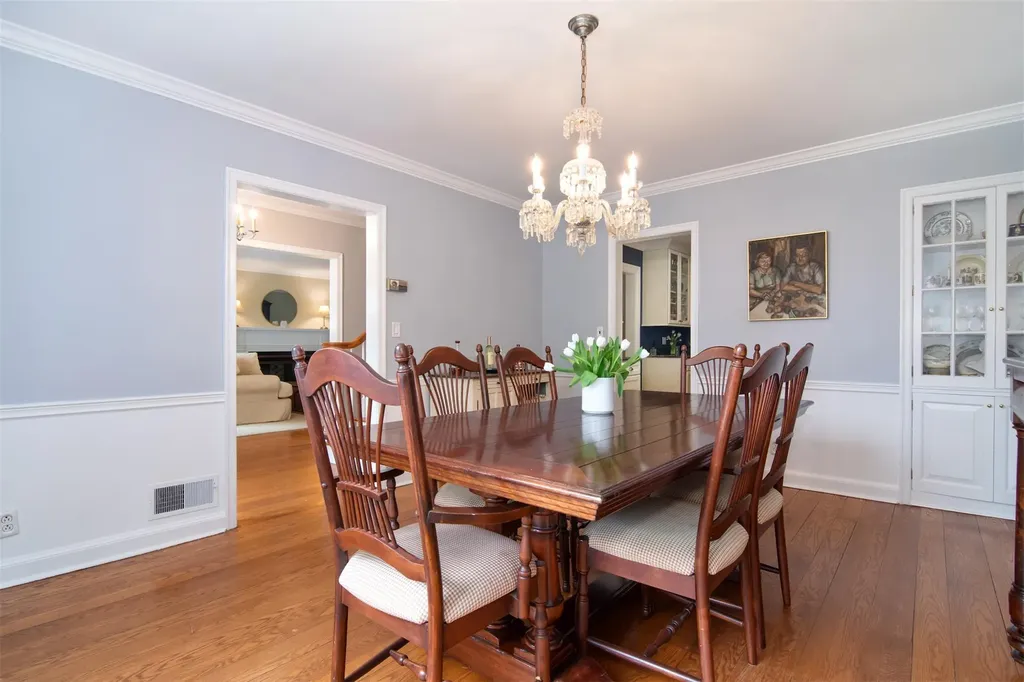 953 Peace Street Pelham NY 10803
