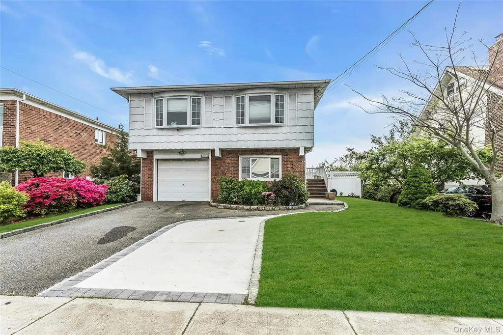 171 Westside Avenue Freeport NY 11520