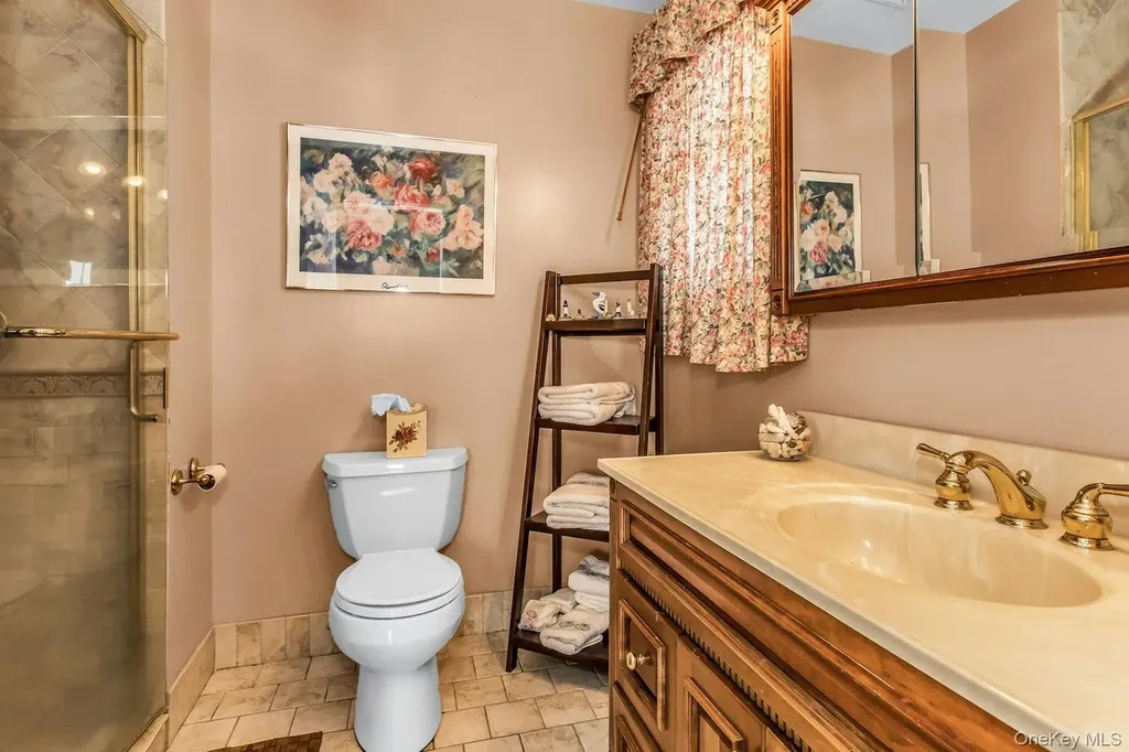 171 Westside Avenue Freeport NY 11520