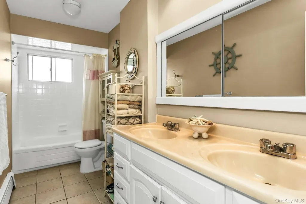 171 Westside Avenue Freeport NY 11520