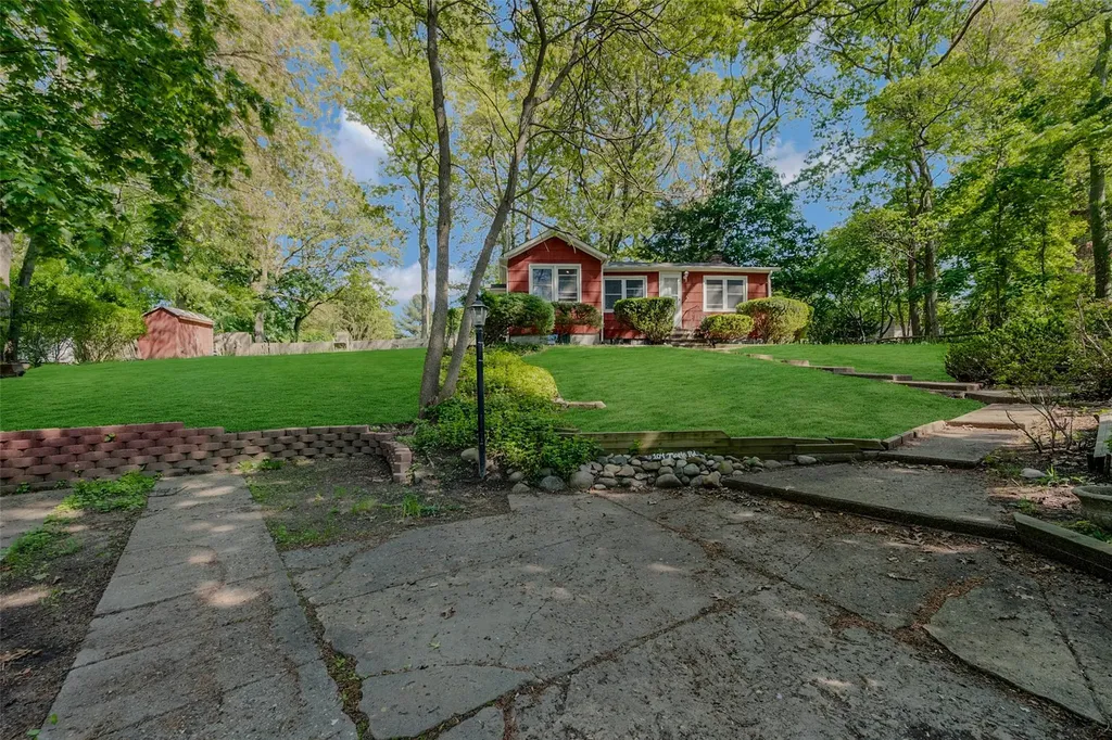 104 Maple Road Rocky Point NY 11778