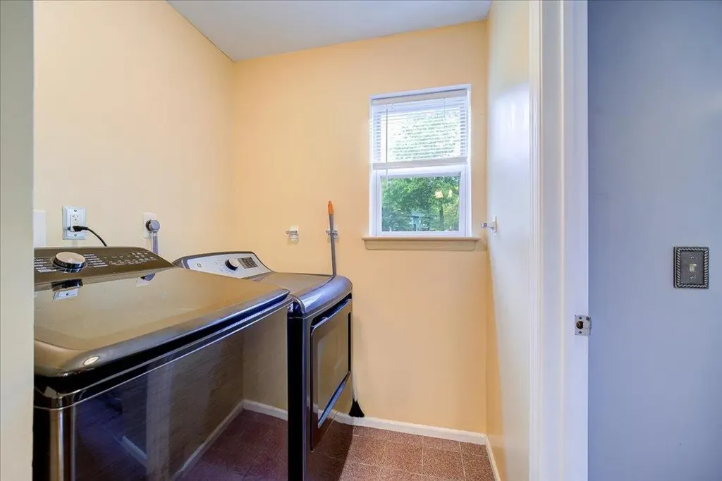 7 Cambridge Circle Monroe NY 10950