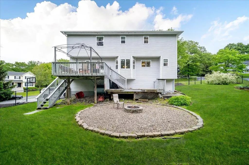 7 Cambridge Circle Monroe NY 10950
