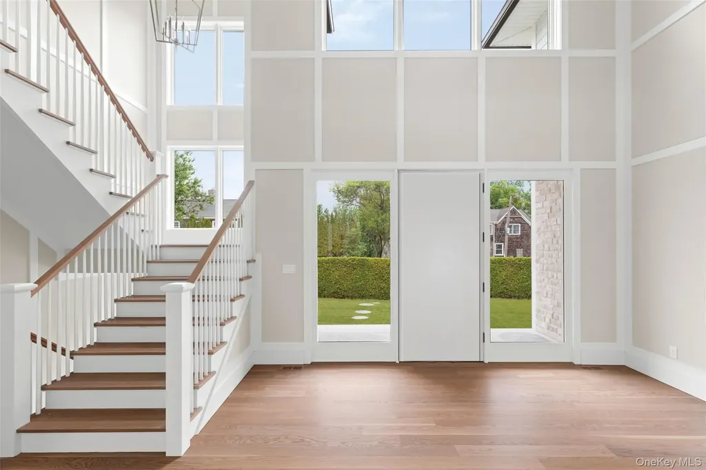 26 Pine Tree Road Southampton NY 11968