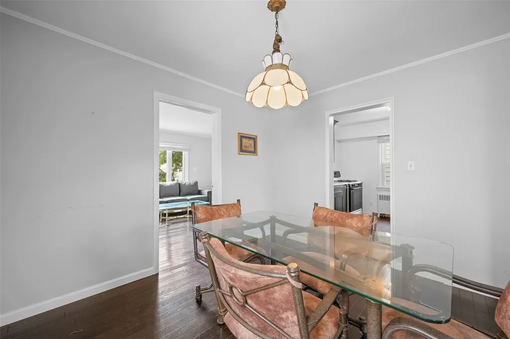 206 Holly Avenue Hempstead NY 11550