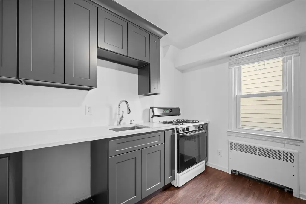 206 Holly Avenue Hempstead NY 11550