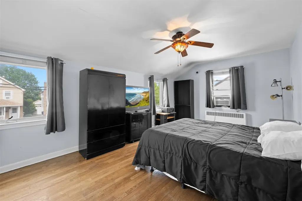 206 Holly Avenue Hempstead NY 11550
