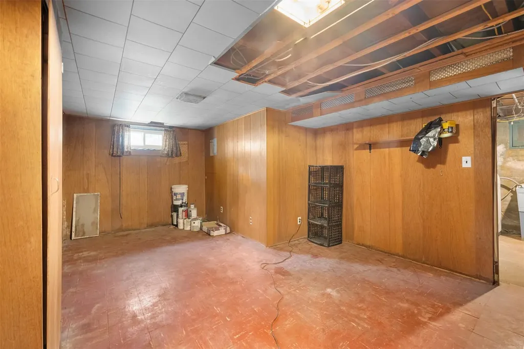 206 Holly Avenue Hempstead NY 11550