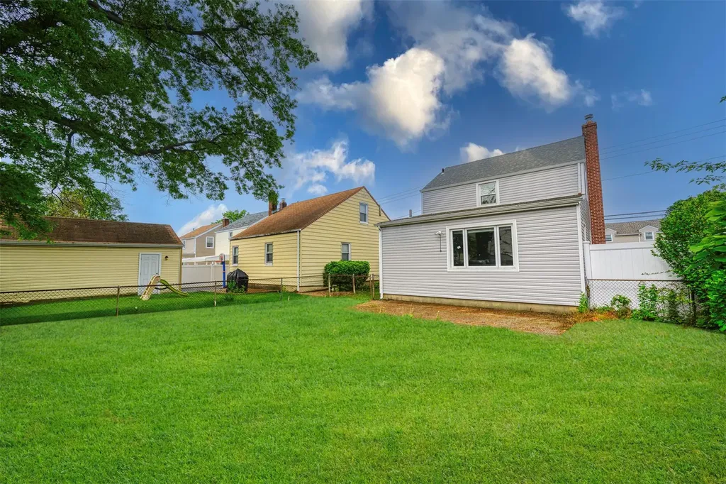 206 Holly Avenue Hempstead NY 11550