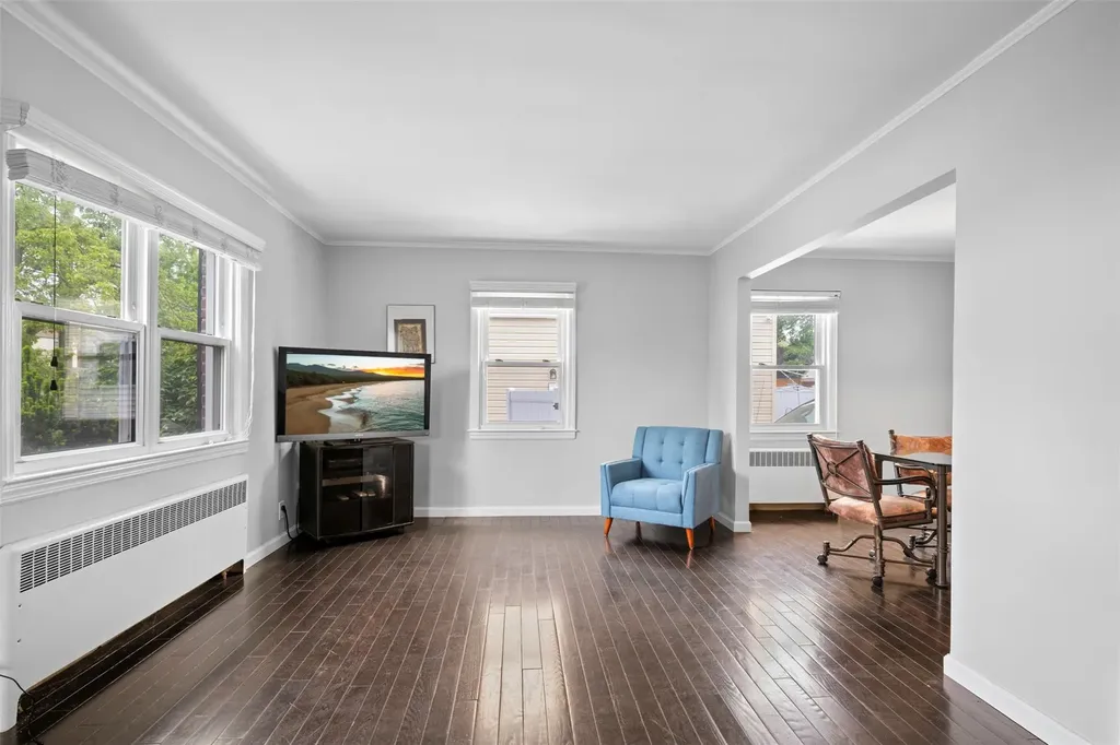 206 Holly Avenue Hempstead NY 11550